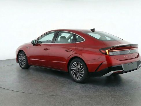 Used 2025 Hyundai Sonata SEL image 6