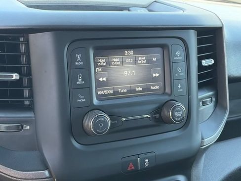 Used 2024 RAM 3500 Tradesman w/ Chrome Appearance Group AWD/4WD image 18