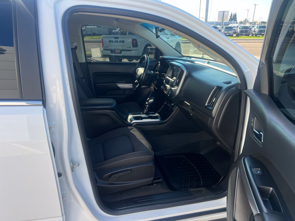 Used 2022 Chevrolet Colorado LT w/ Chrome Appearance Package RWD image 27