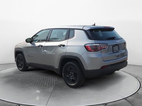 Used 2019 Jeep Compass Sport image 3