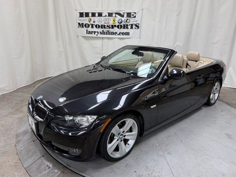 Used 2010 BMW 335i Convertible w/ Premium Pkg RWD image 3