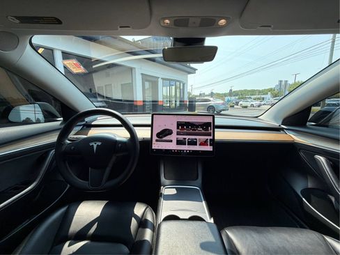 Used 2022 Tesla Model 3 Long Range AWD/4WD image 27