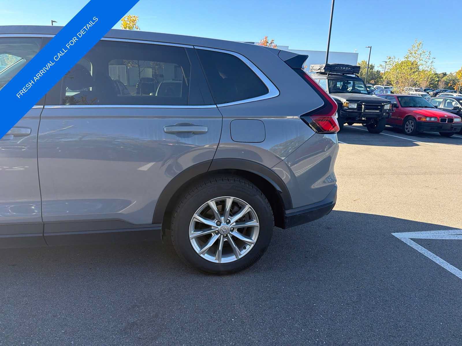 Used 2025 Honda CR-V EX-L image 10