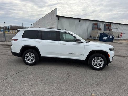 Used 2023 Jeep Grand Cherokee L Limited image 2