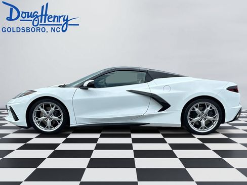 Used 2021 Chevrolet Corvette Stingray Preferred Conv w/ 2LT RWD image 2