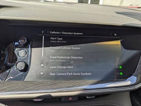 Used 2023 Buick Envision Essence w/ Sport Touring Package AWD/4WD image 29