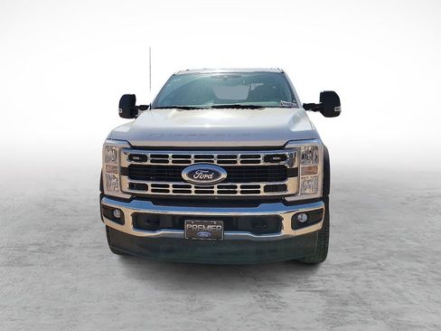 New 2025 Ford F550 4x4 SuperCab Super Duty image 3