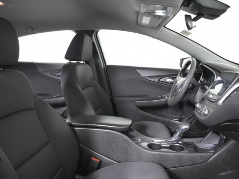 Used 2024 Chevrolet Malibu LS w/ Driver Confidence Package image 26