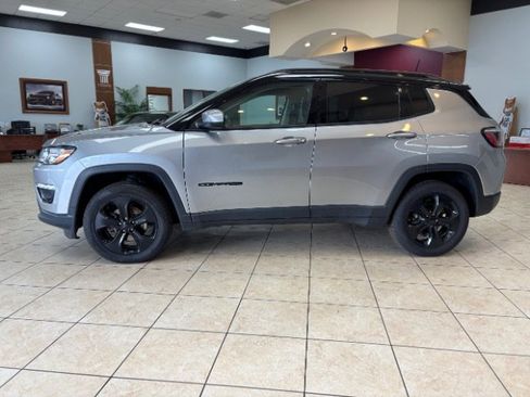 Used 2020 Jeep Compass Latitude AWD/4WD image 6