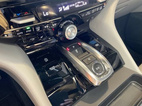 Certified 2026 Acura MDX SH-AWD w/ Technology Package image 19