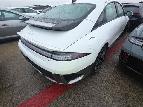 Used 2023 Hyundai Ioniq 6 SEL RWD image 4