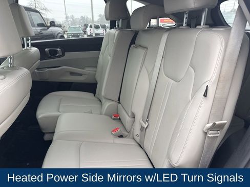 Used 2024 Kia Sorento S w/ Panoramic Sunroof Package image 15