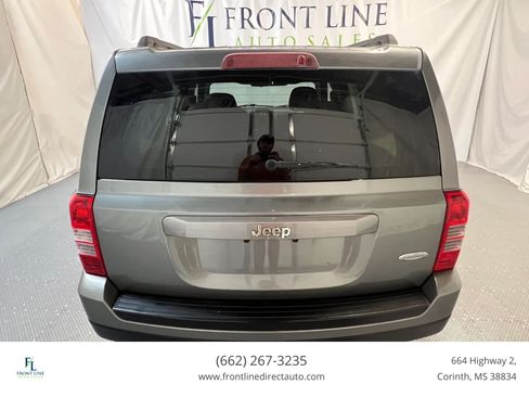 Used 2013 Jeep Patriot Latitude FWD image 6