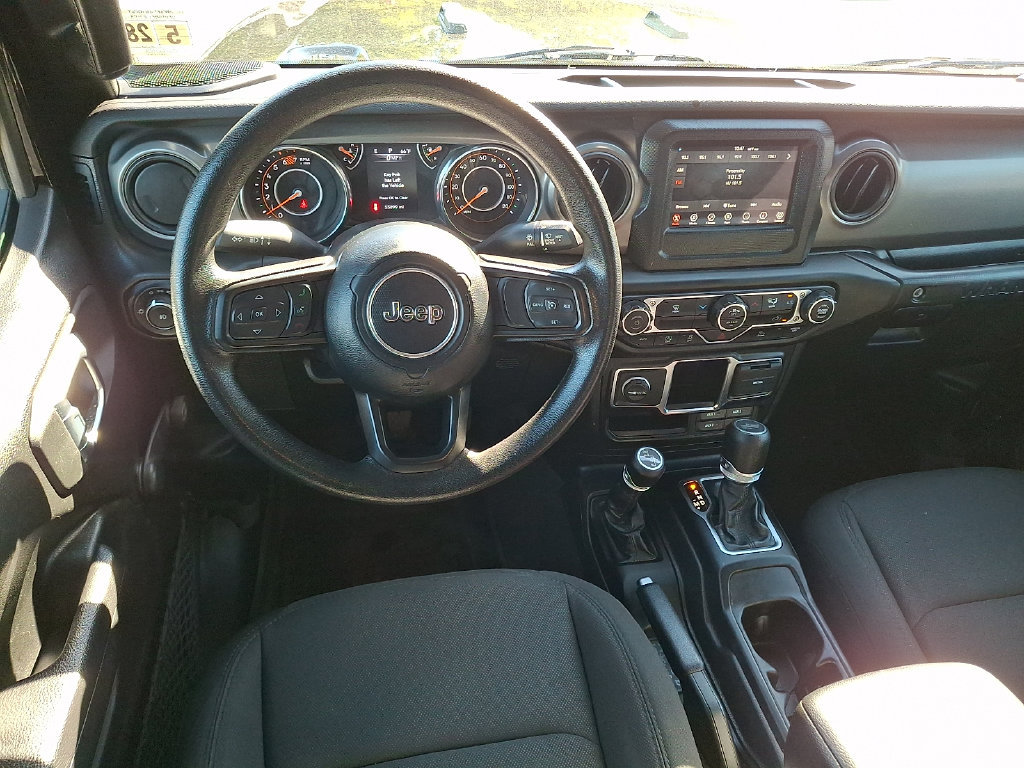Used 2023 Jeep Wrangler Unlimited Sport AWD/4WD image 2