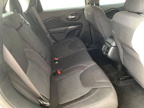 Used 2020 Jeep Cherokee Latitude image 29