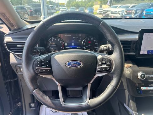 Certified 2020 Ford Explorer Limited RWD image 16