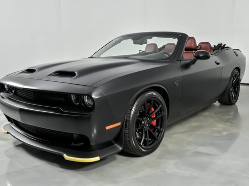 Used 2023 Dodge Challenger SRT Hellcat image 5