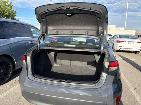 Used 2025 Toyota Corolla LE FWD image 21