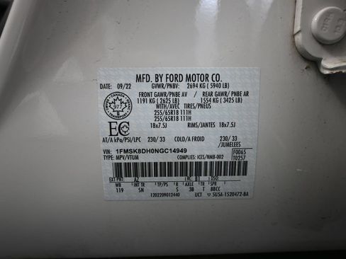 Used 2022 Ford Explorer XLT AWD/4WD image 55