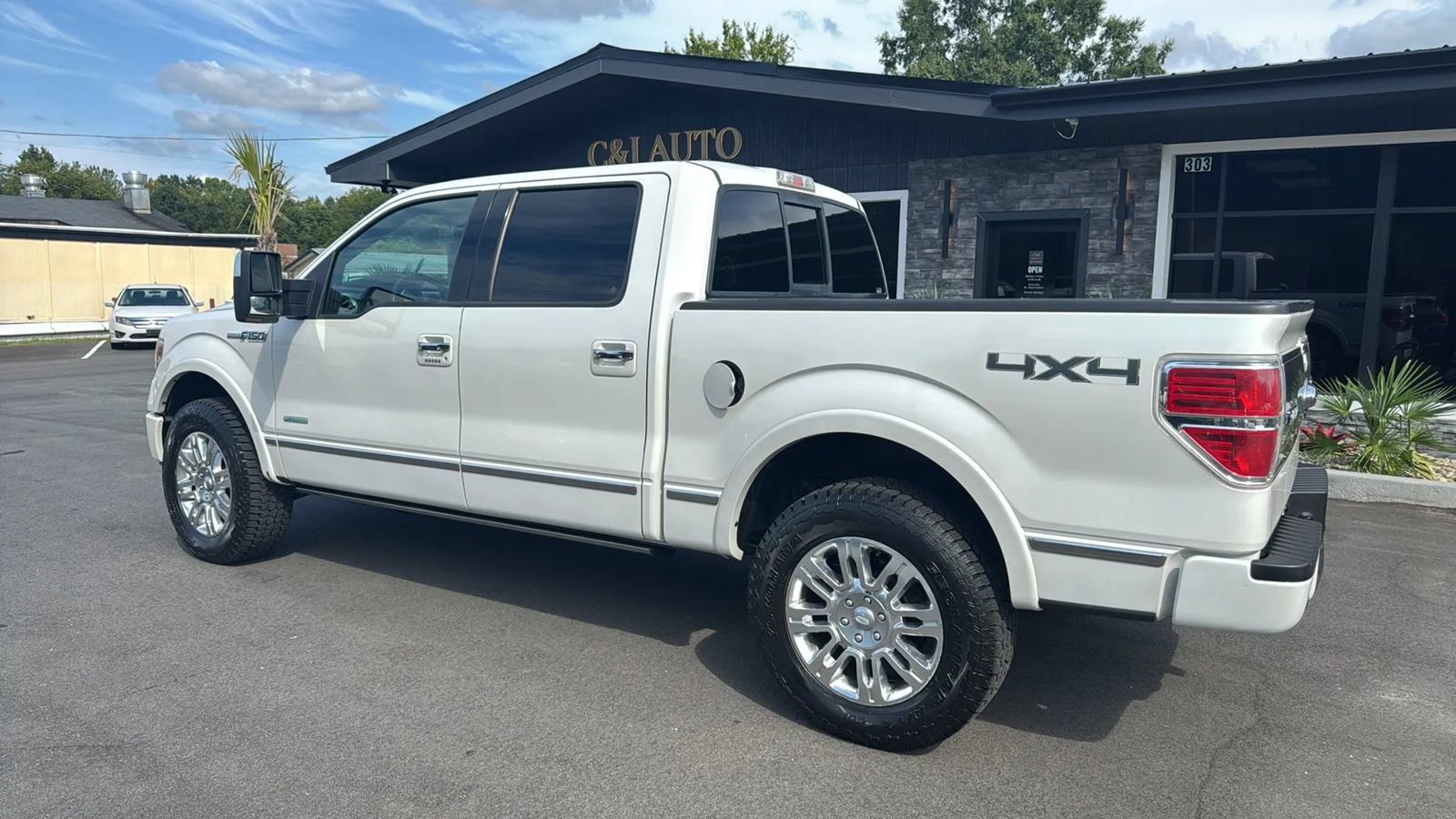 Used 2013 Ford F150 Platinum AWD/4WD image 3