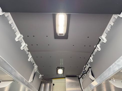 New 2024 RAM ProMaster 3500 w/ Delivery Van Package FWD image 37