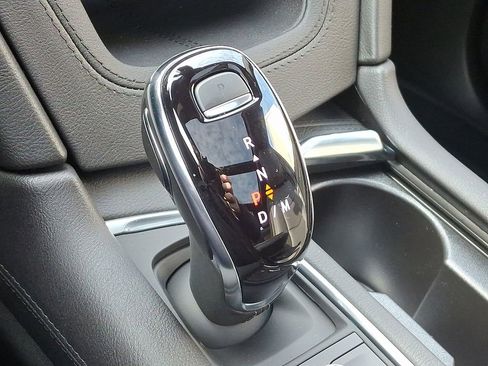 New 2026 Cadillac XT5 Sportv image 7