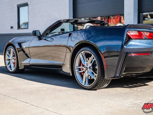 Used 2015 Chevrolet Corvette Stingray Convertible w/ 3LT Preferred Equipment Group image 45
