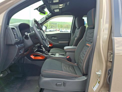 Used 2023 Nissan Frontier PRO-4X w/ Pro Convenience Package AWD/4WD image 13