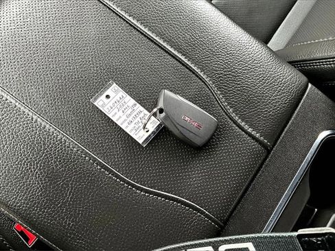 Used 2024 GMC Sierra 1500 Denali w/ Denali Reserve Package image 9