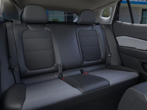 New 2026 Chevrolet Trax LT w/ Driver Confidence Package image 17