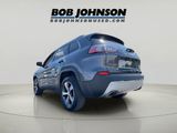 Used 2019 Jeep Cherokee Limited w/ Luxury Group image 5