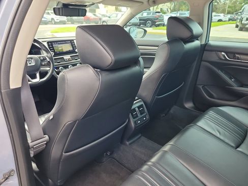 Used 2022 Honda Accord Touring image 7