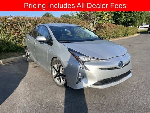 Used 2017 Toyota Prius Four Touring w/ Premium Convenience Package FWD image 12