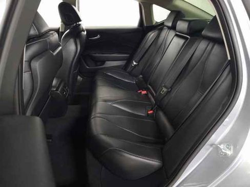 Used 2022 Acura TLX w/ Technology Package image 35