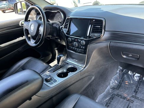 Used 2021 Jeep Grand Cherokee Limited AWD/4WD image 10