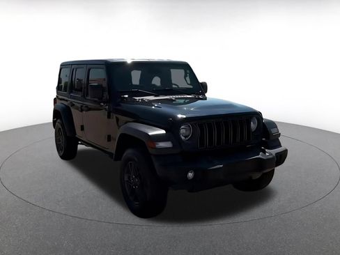 Used 2025 Jeep Wrangler Unlimited Sport AWD/4WD image 6
