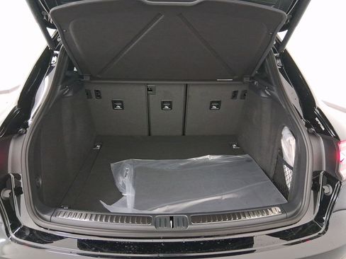 Used 2026 Porsche Macan S AWD/4WD image 32
