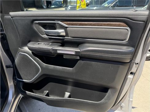 Used 2020 RAM 1500 Laramie RWD image 30