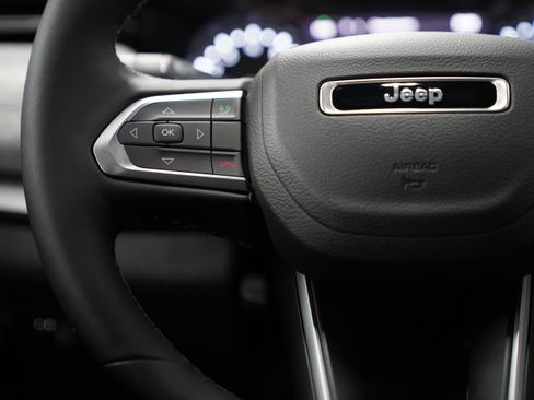 New 2025 Jeep Compass Latitude w/ Sun & Sound Group image 16