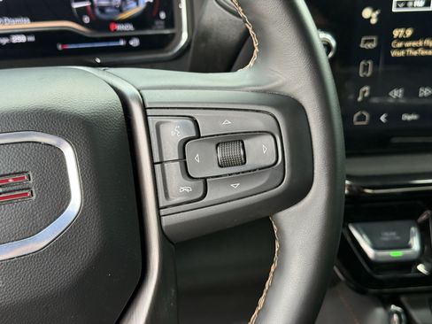 Used 2025 GMC Sierra 2500 AT4 AWD/4WD image 18