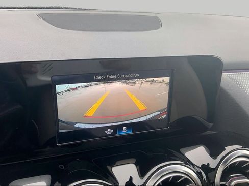 Certified 2021 Mercedes-Benz GLA 250 image 26