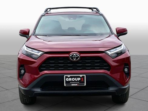 Used 2025 Toyota RAV4 XLE Premium image 4
