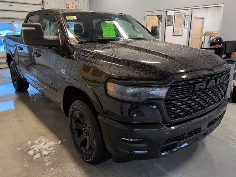 New 2026 RAM 1500 4x4 Crew Cab image 5