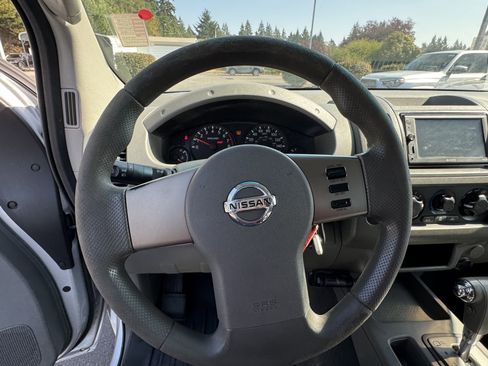 Used 2008 Nissan Frontier SE w/ SE Value Truck Pkg image 17