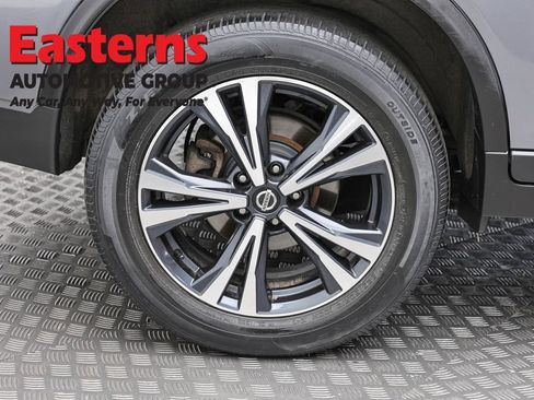 Used 2020 Nissan Rogue SV w/ Premium Package AWD/4WD image 33