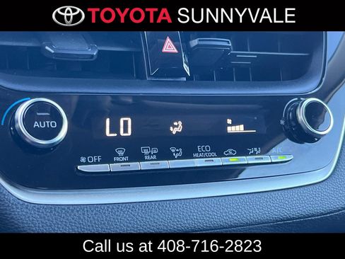 Used 2021 Toyota Corolla LE FWD image 23