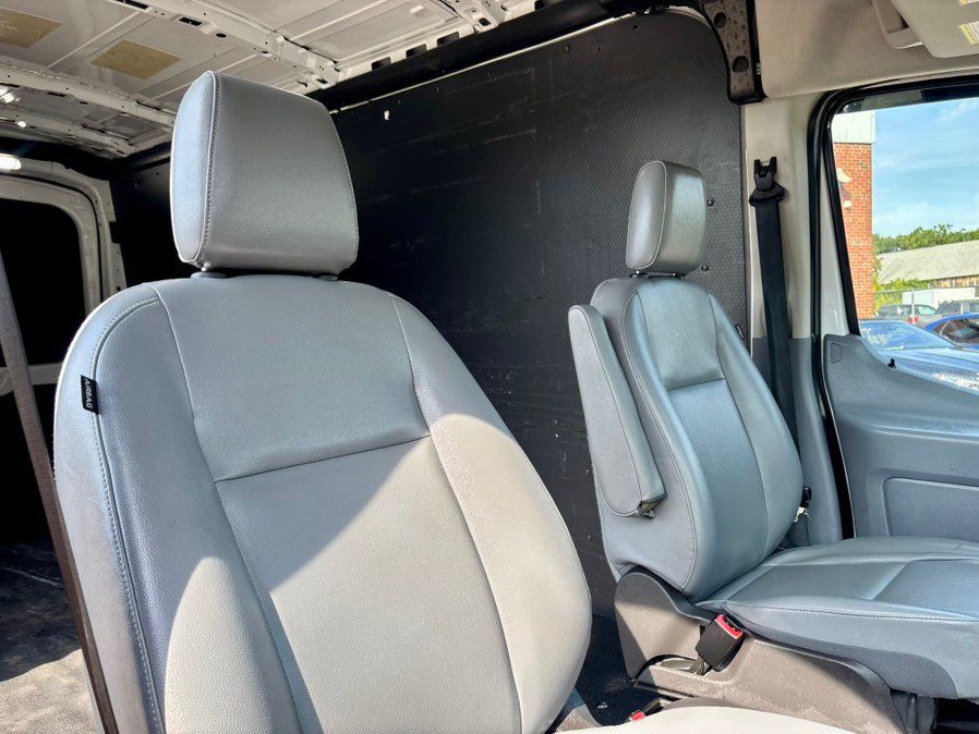 Used 2019 Ford Transit 250 148 Medium Roof RWD image 16