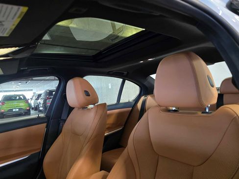 Used 2025 BMW 330i xDrive Sedan w/ Convenience Package image 27