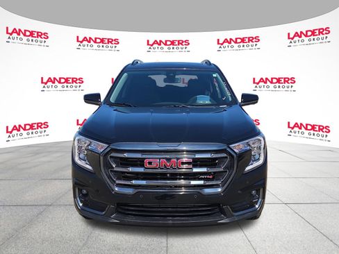 Used 2024 GMC Terrain AT4 w/ Tech Package image 8