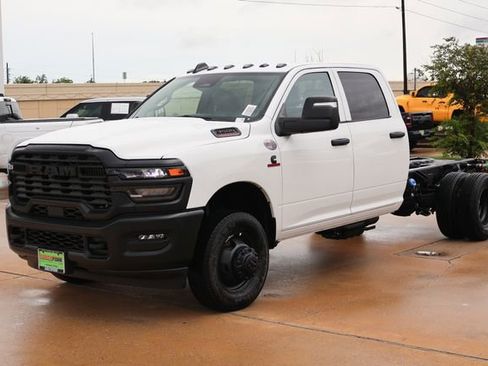 New 2026 RAM 3500 Tradesman AWD/4WD image 3